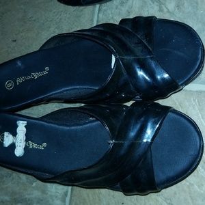 Nature Breeze Black Wedges